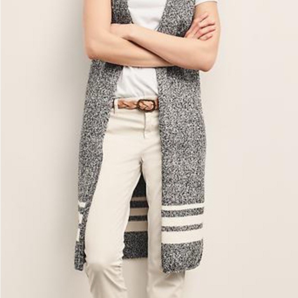 GAP Sweater Vest Duster Gray White Striped Sleeveless Cardigan NWT Preppy
